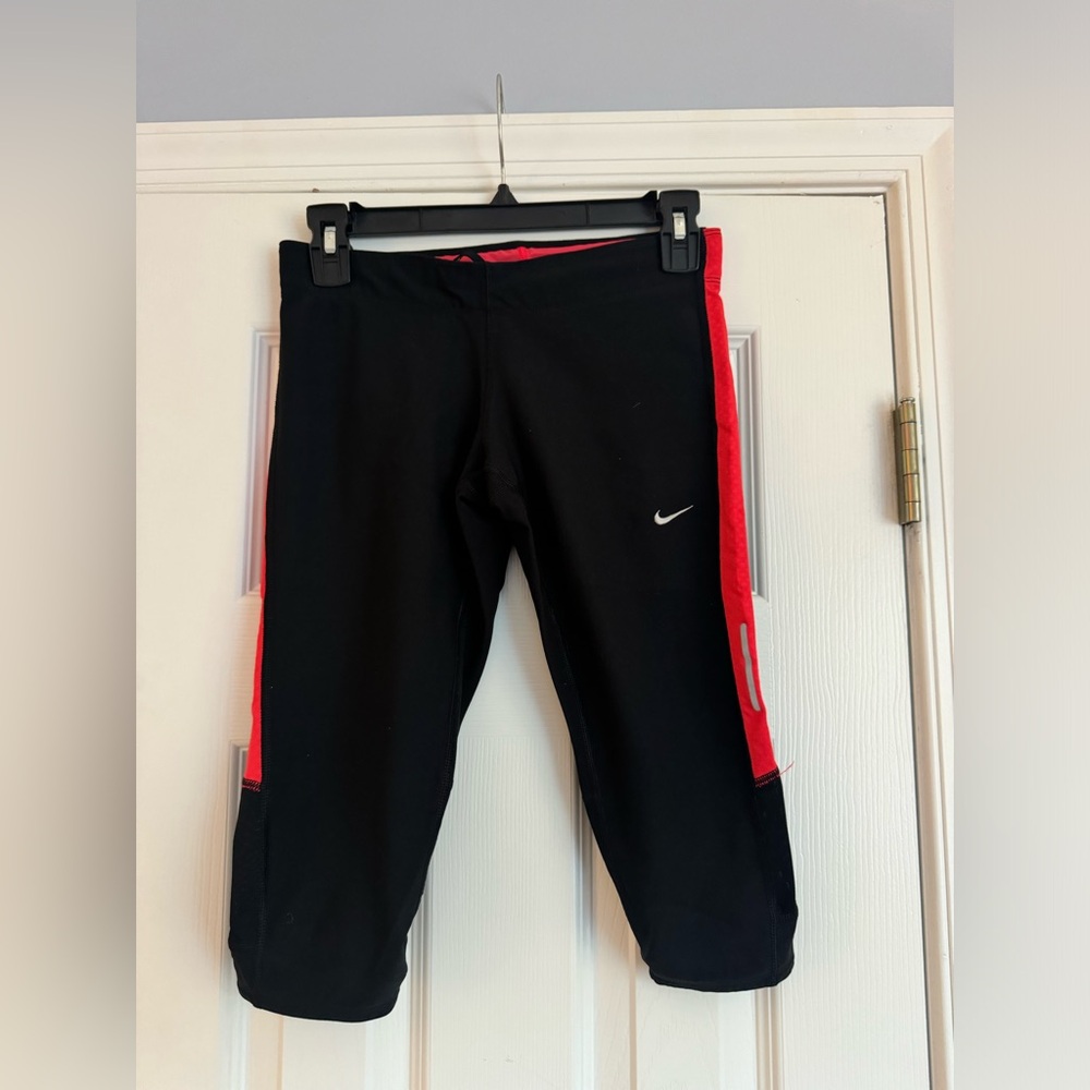 Nike Dry Fit Capri Leggings
